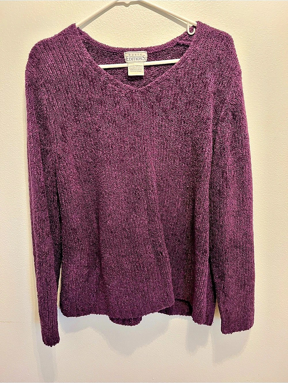 Vintage 90s Y2K Basic EDITIONS Fuzzy V NeckSweater in Purple Size Large